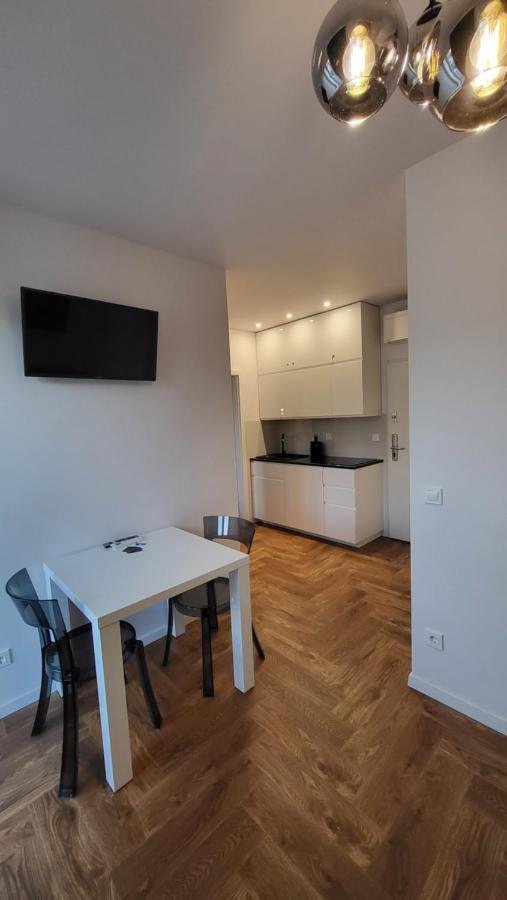 Malibu Apartments บิบิโอเน ภายนอก รูปภาพ