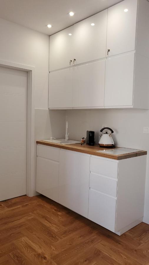 Malibu Apartments บิบิโอเน ภายนอก รูปภาพ